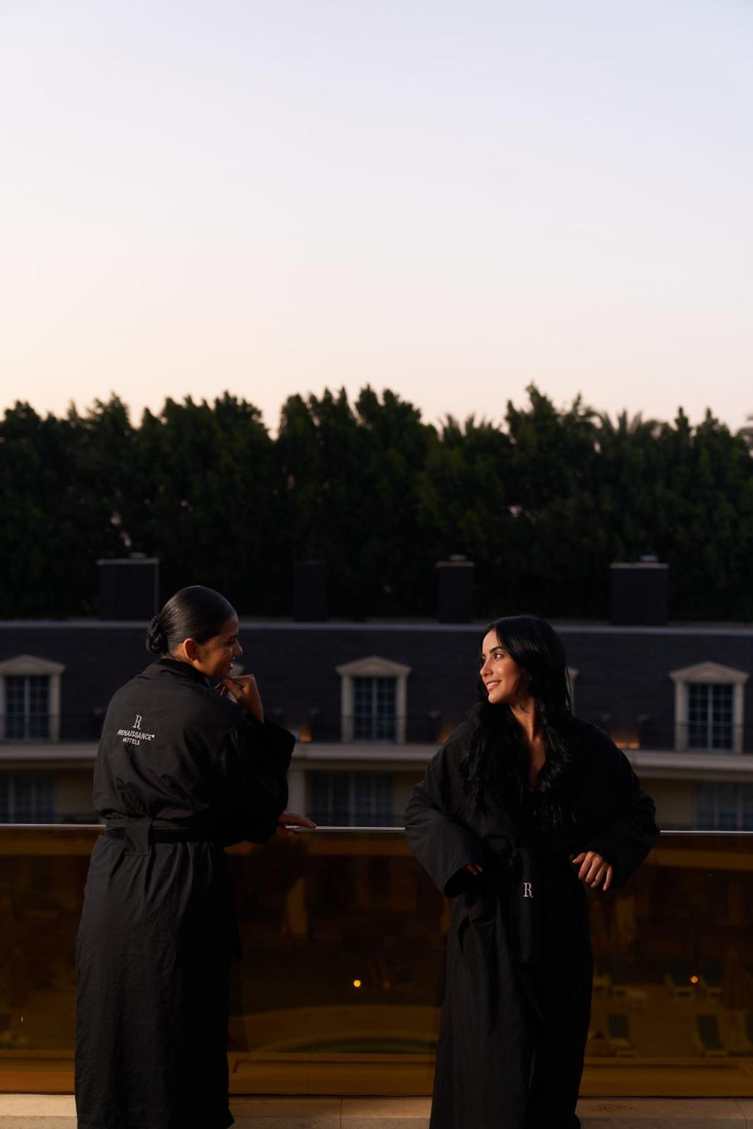 Presidential Suite, Club Lounge Access