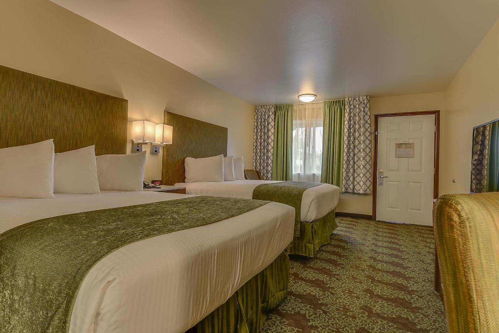 Queen Room with Two Queen Beds - Non-Smoking