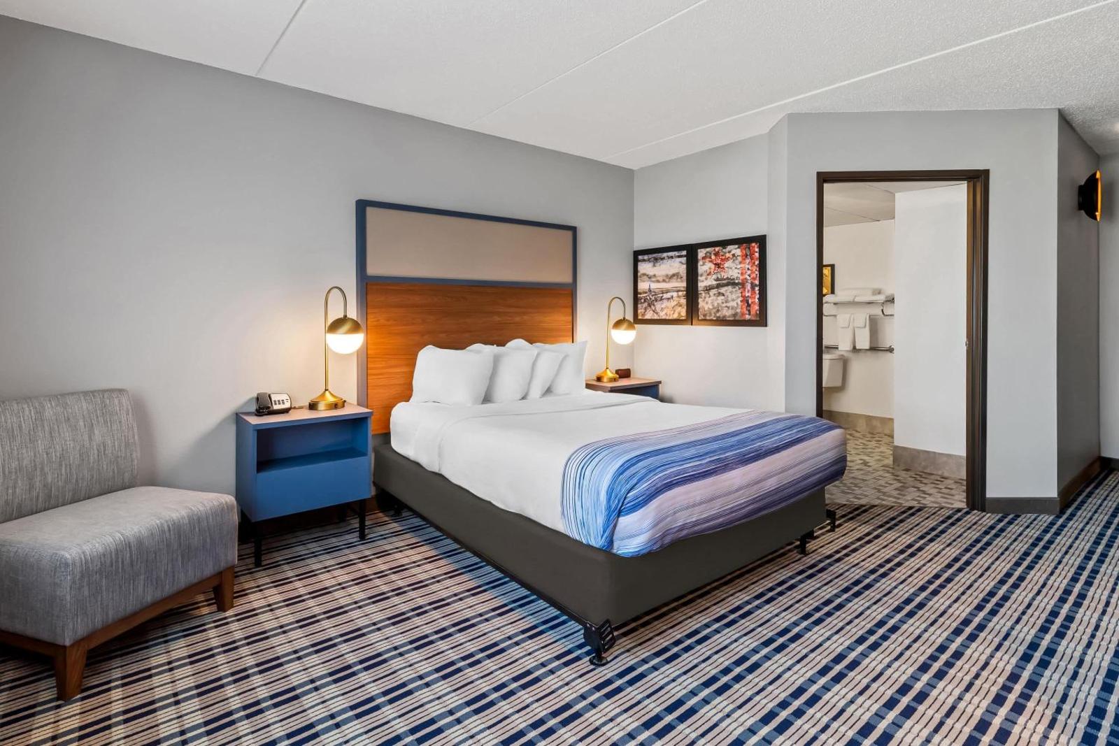 AmericInn by Wyndham Crookston U of M Crookston image 6