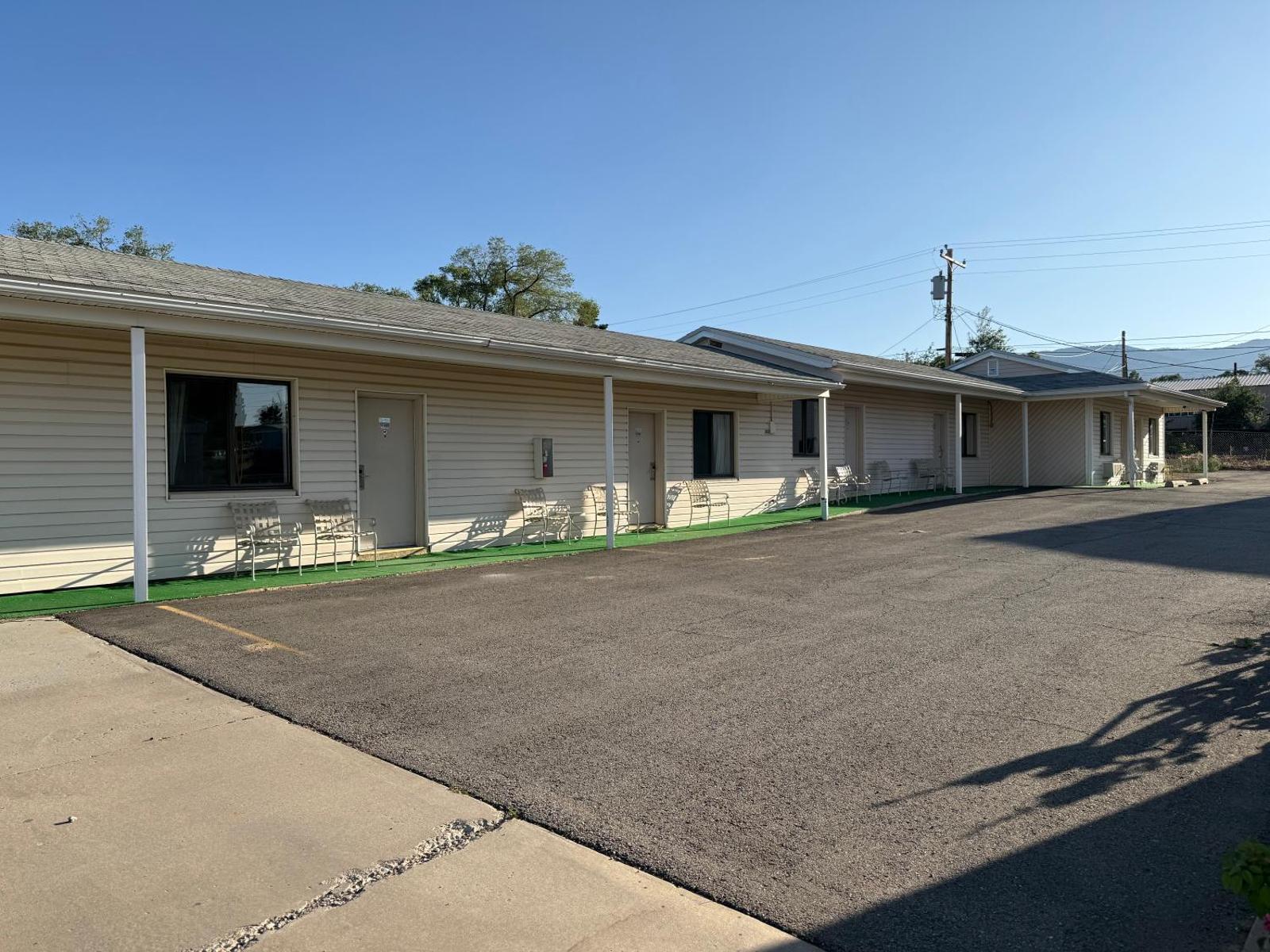 Canyonlands Motor Inn Main image 2