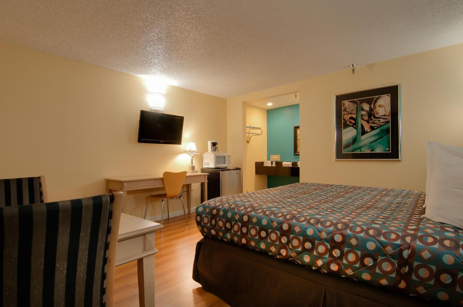 Deluxe King Non-Smoking