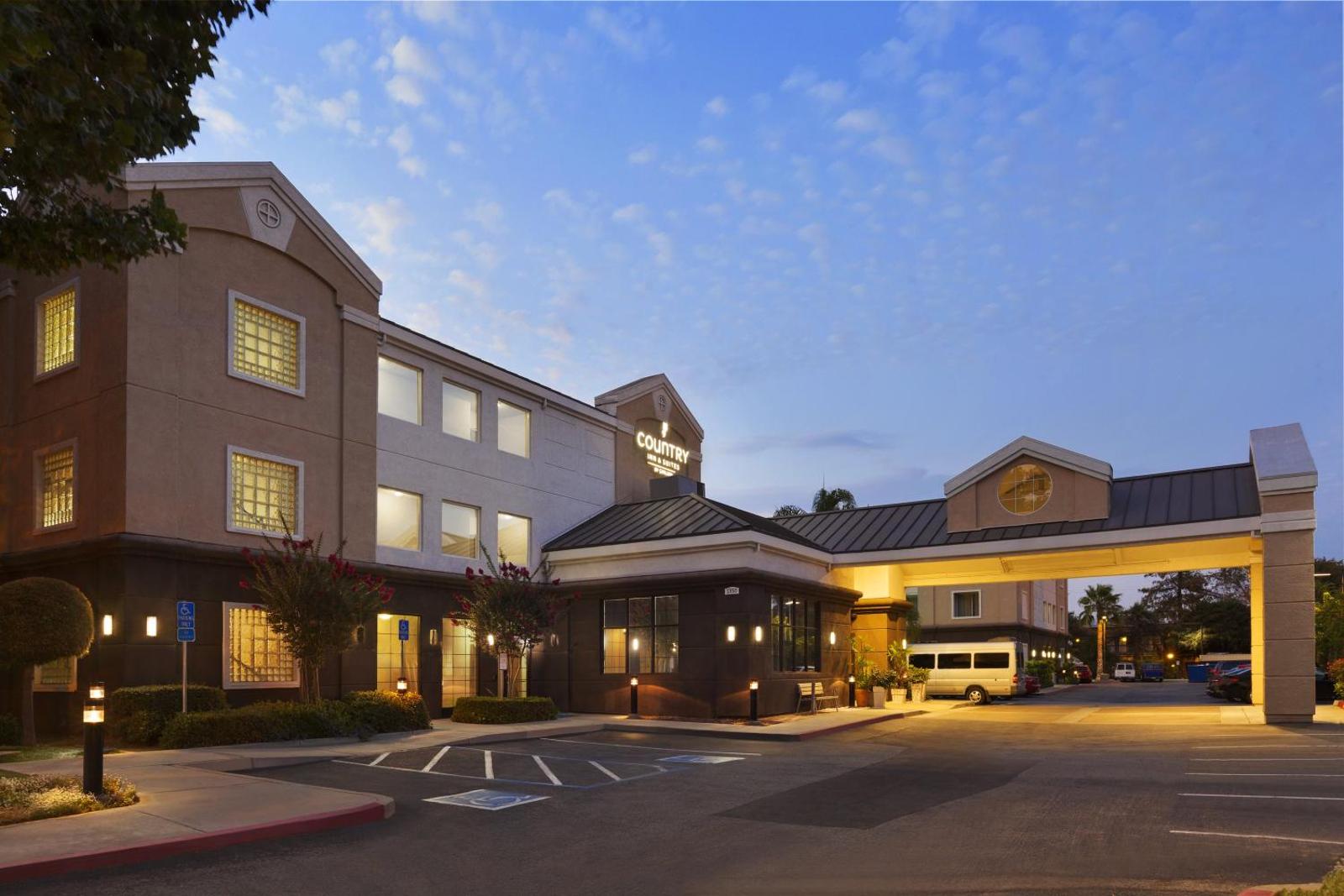Country Inn & Suites by Radisson San Jose International Airport CA image 15