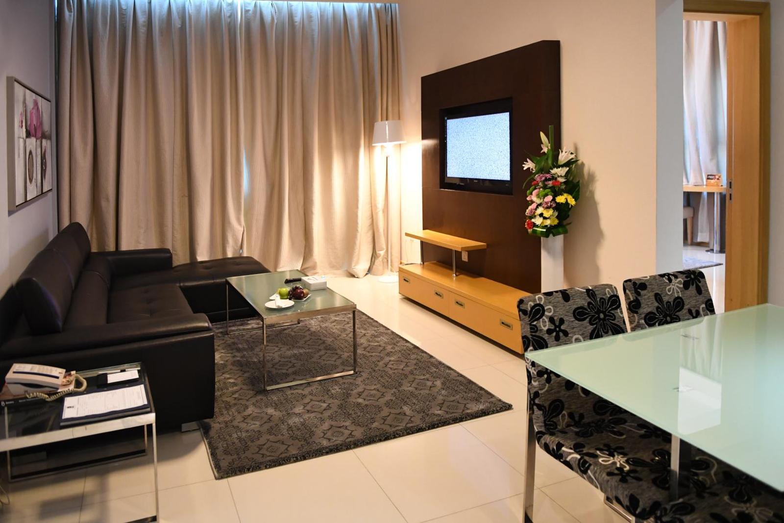 One Bedroom Junior Suite 