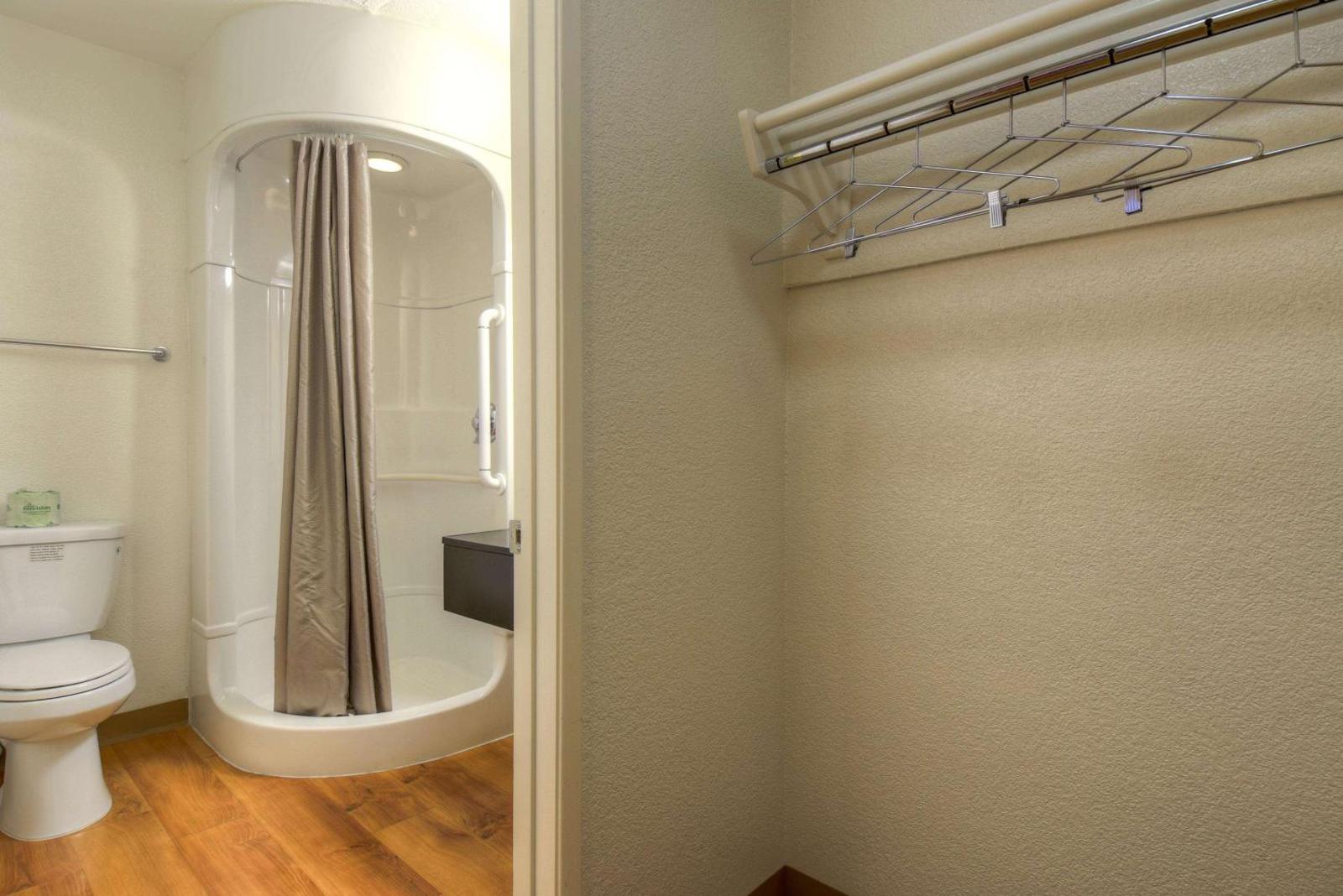 Motel 6-San Ysidro CA - San Diego - Border Main image 1