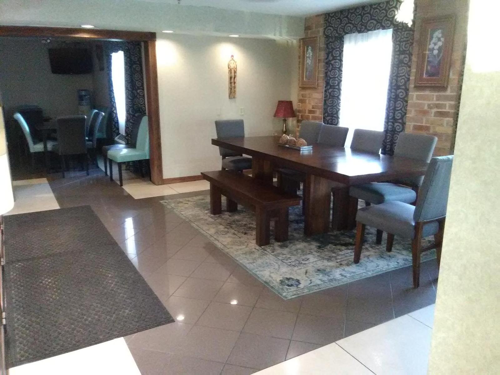 Baymont by Wyndham Battle Creek Downtown Main image 2