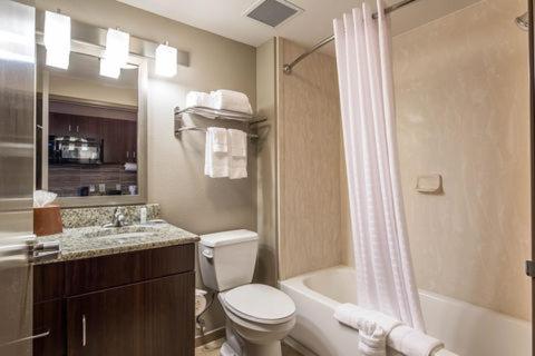 Popular attractions Area Nearby Property