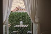 Top Naples