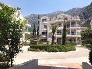 Roman Garden Apartment