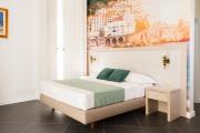 Top Naples