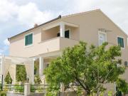 Apartment Stipe Apartment Stipe