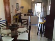 Apto com varanda Wi-Fi, Netflix - 400 m da praia