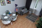 Hello Warsaw! Calm Artistic City Center Apartment