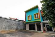 RedDoorz Plus near Halim Perdanakusuma 2