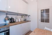 LIGHTS one bedroom ground floor TOP centre apartment