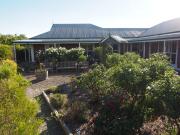 Bed & Breakfast at Tiffanys