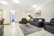 Huge CBD Top Floor Apartment with Breath Taking Views!