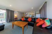 Condo 105 @ Horizons Golf Resort - Salamander Bay NSW