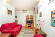 Apartment Relax – 1.4km from the Old town