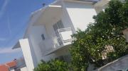 Apartments and rooms with parking space Hvar 15378