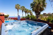 Finca La Gaviota - El Marmol- Jacuzzi con vistas al Teide