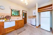 Top Angaston