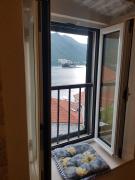 Top Perast