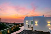 Top Oia