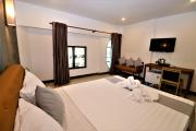 Grand Elevation Hotel