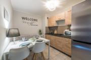 UNITApartament Short Rent Apartment in Warsaw by Metro Station Rondo ONZ Apart with 3bedrooms 22