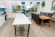 Narrowneck Court Holiday Apartments