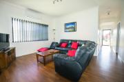 Top Glen Innes