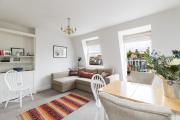 Charming flat with balcony in Pimlico