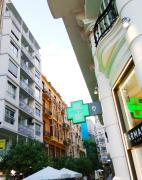 Valencia Just in the Middle