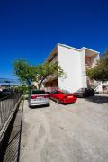 Apartment and Rooms Iva
