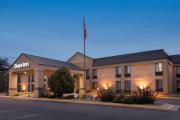 Days Inn by Wyndham Fargo - West Acres