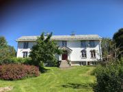 Landlig idyll med fjordutsikt