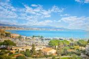 Vue Mer T2 Climatisé Marina Baie des Anges, étage 11, plages à 100 m