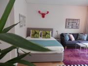 Ripple - Modern Condo with pool, aircon, parking