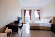 Simple Studio Signature Park Grande Apartment near MT Haryono By Travelio