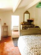 Fontaine-de-Vaucluse : maison avec vues