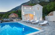 Luxury villa Atrium in Tučepi, heated pool