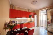 2 Bedrooms Apartment 150m from Opera House