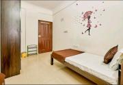 Transit Dorms - A Backpackers Inn & Hostel