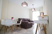 Holidays2Malaga Marques de Villafiel Cozy downtown apartment