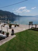 Top Ilia