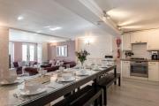 Little Paris - Parking - by Brighton Holiday Lets Little Paris - Parking - by Brighton Holiday Lets