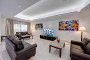 J5 Holiday Homes Mirdif