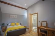 Herefordshire - Little Oak - Charming Cottage in Rural Location North of Hereford - Sleeps 2 Guets - Ideal For A Cozy Trip Away - Hosted By RENTMYHOUSE
