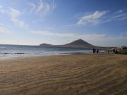 Large beachfront apartment Medano