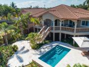 Top Placencia Top Placencia